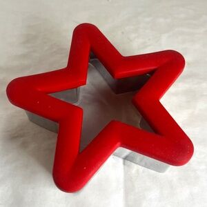 Metal Star Sandwich Cookie Cutter with Rubber Grip
